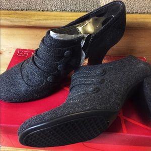 Aerosoles Ankle Booties Dark Grey. Brand New